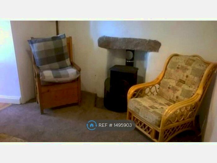 3 Bedroom Semi-Detached House To Rent In Crofthandy, Crofthandy, TR16