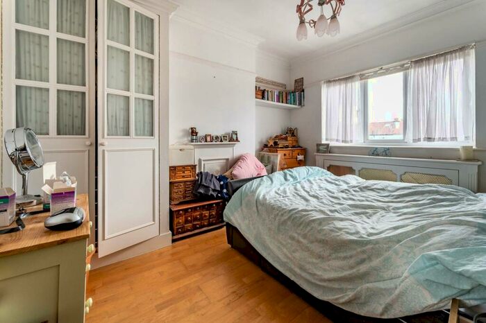 3 Bedroom End Of Terrace House To Rent In Manor Way, Mitcham, CR4