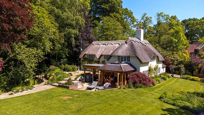 4 Bedroom Country House For Sale In Minstead, Lyndhurst, SO43