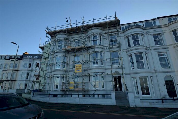 2 Bedroom Flat To Rent In Blenheim Terrace, Scarborough, North Yorkshire YO12