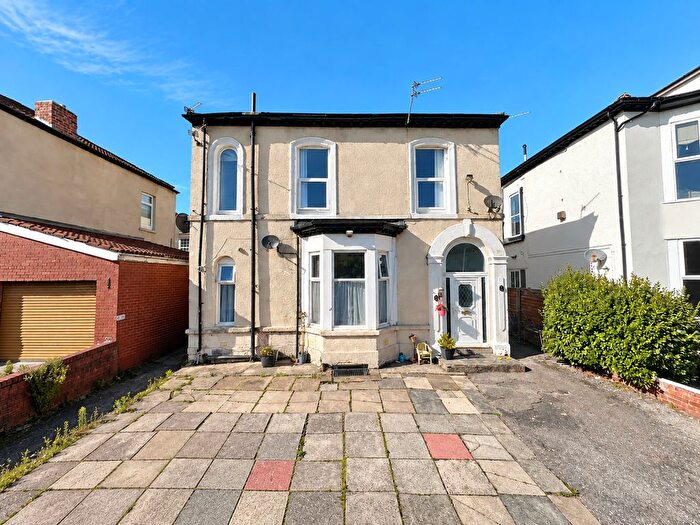 3 Bedroom Flat For Sale In Avondale Road, Southport, PR9