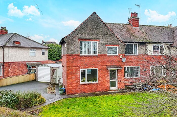 3 Bedroom Semi Detached House For Sale In Central Avenue, Hucknall, NG15