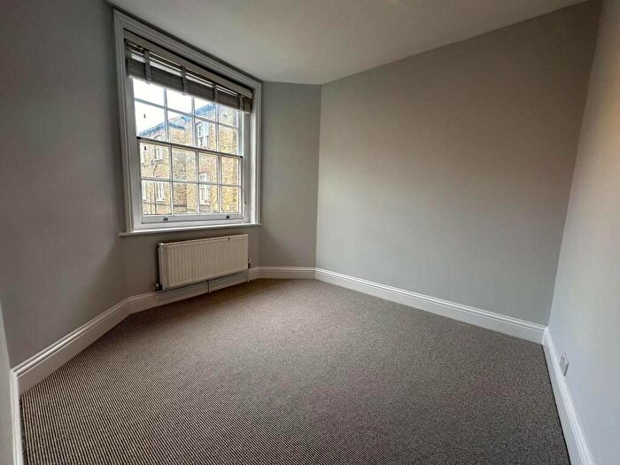 2 Bedroom Flat To Rent In Portland Street, London, SE17