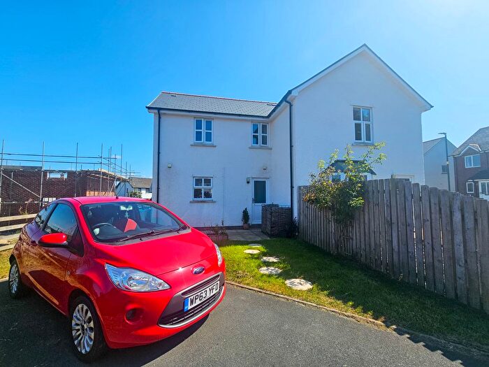 3 Bedroom Semi-detached House For Sale In Y Gorlan, Llanilar, Aberystwyth, SY23