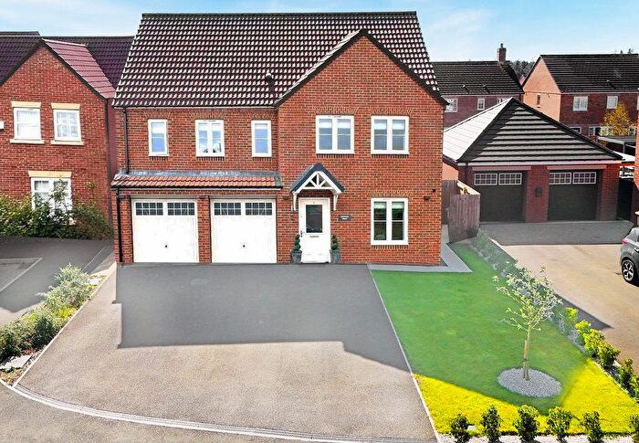 5 Bedroom Detached House For Sale In Honeysuckle Close, Billingham, TS22