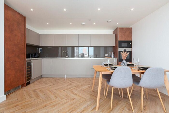 2 Bedroom Flat To Rent In Anaconda Cut, Greengate, M3