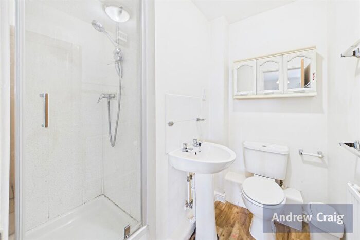 3 Bedroom Apartment For Sale In Louise House, Sunderland, SR2