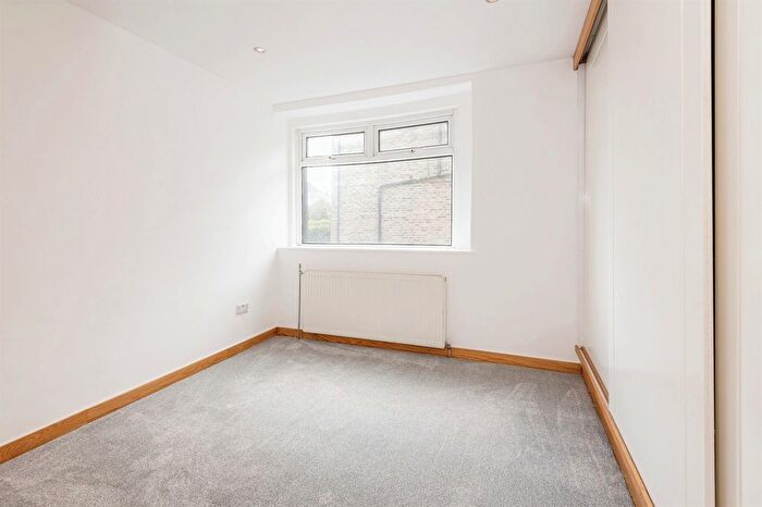 3 Bedroom Terraced House For Sale In Fartown, Pudsey, LS28