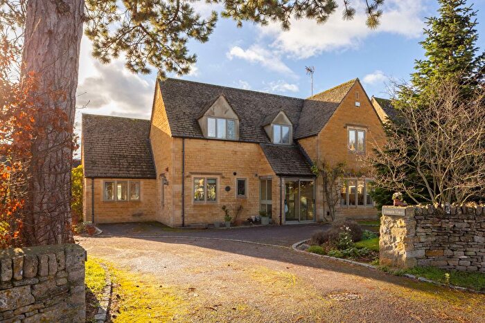 4 Bedroom Detached House For Sale In Copse Hill Road, Lower Slaughter, GL54