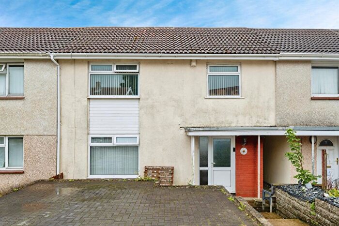 3 Bedroom Semi-Detached House For Sale In Arennig Road, Penlan, Swansea, SA5