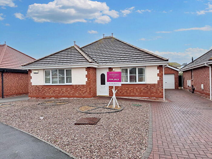3 Bedroom Detached Bungalow For Sale In Summer Court, Towyn, Conwy, LL22