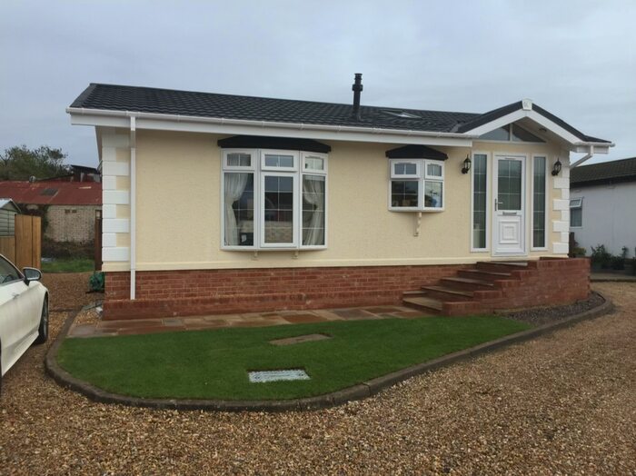 2 Bedroom Park Home For Sale In Fleur-De-Lys Park, Pilley Hill, Pilley, Lymington, SO41