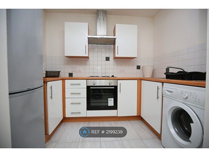 2 Bedroom Flat To Rent In Bodiam Hall, Coventry, CV1