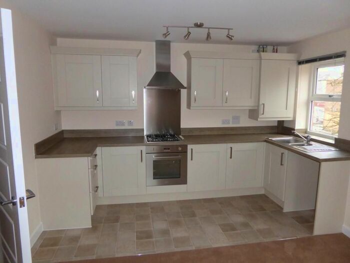 2 Bedroom Flat To Rent In William Street, Tiverton, EX16