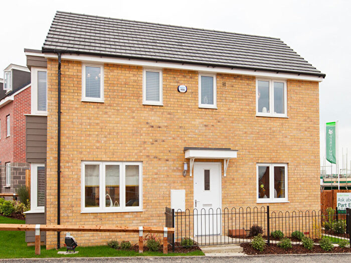 3 Bedroom Detached House For Sale In Mill Gardens, Cullompton, Devon, EX15