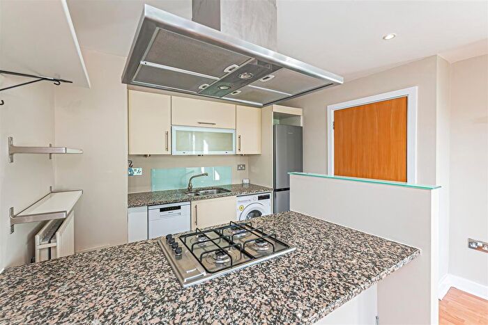 2 Bedroom Flat For Sale In Massey House, Brook Street, Tring, HP23