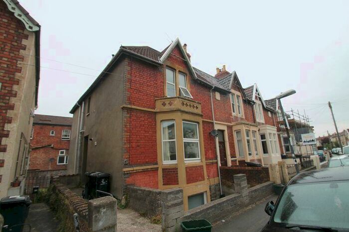 2 Bedroom Flat To Rent In North Road, St Andrews, Bristol, BS6