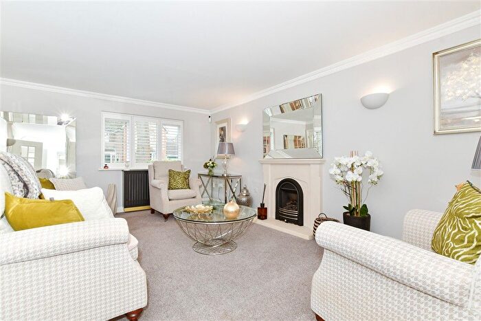 5 Bedroom Detached House For Sale In St. Francis Close, Penenden Heath, Maidstone, Kent, ME14
