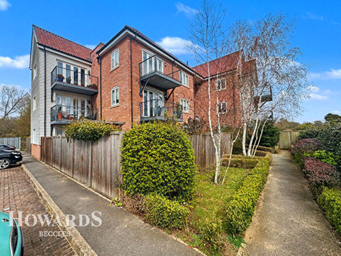 1 Bedroom Apartment For Sale In Waterside Drive, Ditchingham, Bungay, NR35