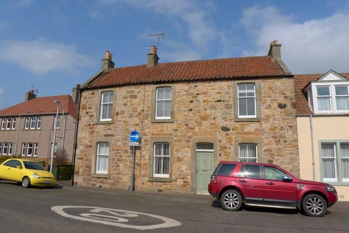 2 Bedroom Flat To Rent In Marygate, Pittenweem, KY10