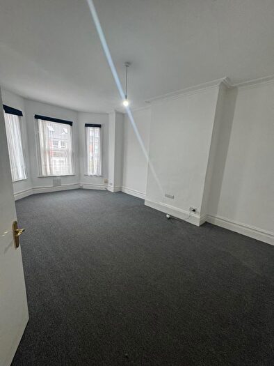 3 Bedroom Maisonette To Rent In Welldon Crescent, Harrow, Middlesex, HA1