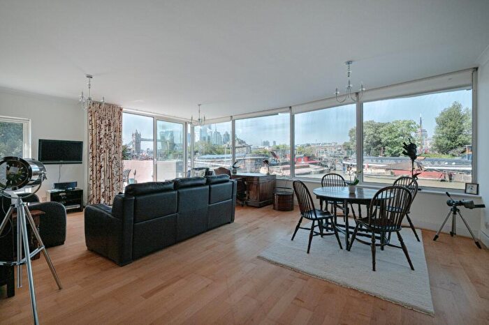 2 Bedroom Flat For Sale In Providence Tower, Bermondsey Wall West, SE16