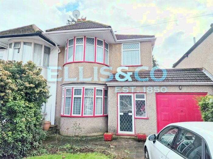 3 Bedroom House To Rent In Long Elmes, Harrow, HA3