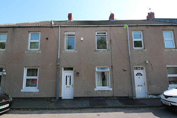 3 Bedroom Terraced House For Sale In Edward Street, Gilesgate, Durham, DH1