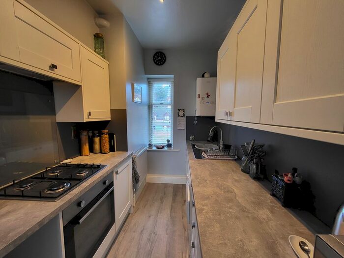 1 Bedroom Flat To Rent In Blenheim Road, Minehead, TA24