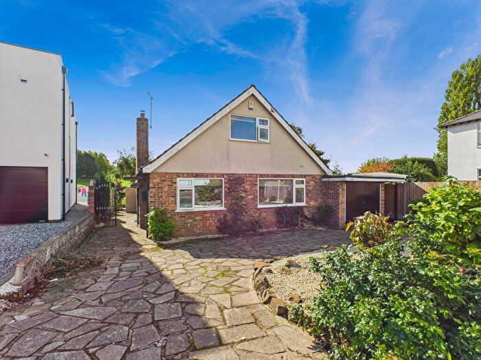 4 Bedroom Chalet For Sale In Robincroft Road, Allestree, DE22