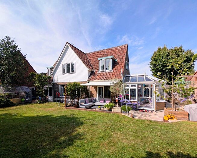 4 Bedroom Detached House For Sale In Firwood Drive, Tuffley, Gloucester, GL4