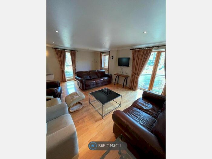 4 Bedroom Flat To Rent In Meridian Place, London, E14
