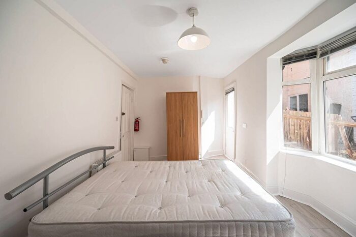 Studio To Rent In Sumatra Road, West Hampstead, London, NW6