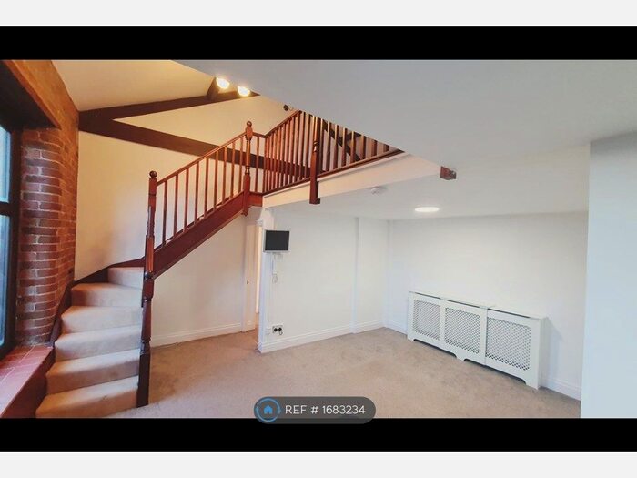 2 Bedroom Flat To Rent In Station Road Huncoat, Accrington, BB5