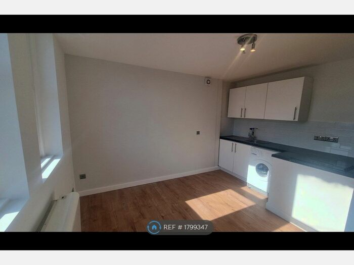 1 Bedroom Flat To Rent In Milbanke Street, Doncaster, DN1