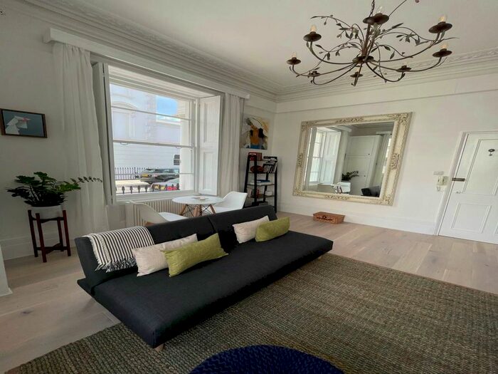 1 Bedroom Flat To Rent In St. Georges Drive, London, SW1V