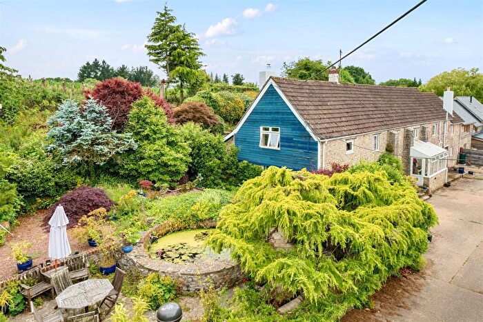 5 Bedroom Semi-Detached House For Sale In Lyme Road, Axminster, Devon, EX13