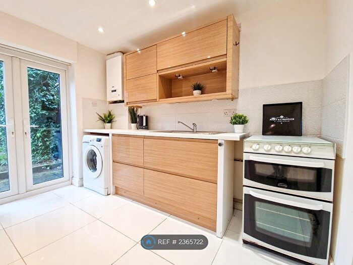 1 Bedroom Flat To Rent In West Boulevard, Birmingham, B32