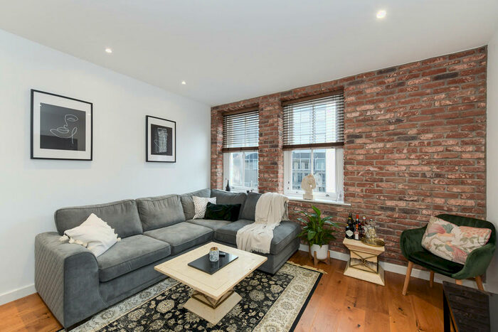 2 Bedroom Apartment To Rent In Hounds Gate, Nottingham, NG1