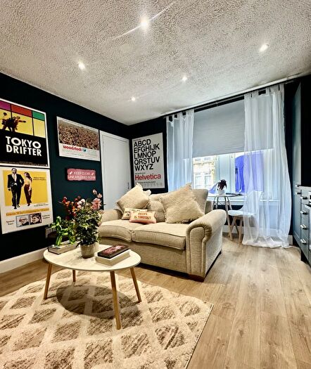 1 Bedroom Flat To Rent In Peddie Street (G/), Dundee, DD1