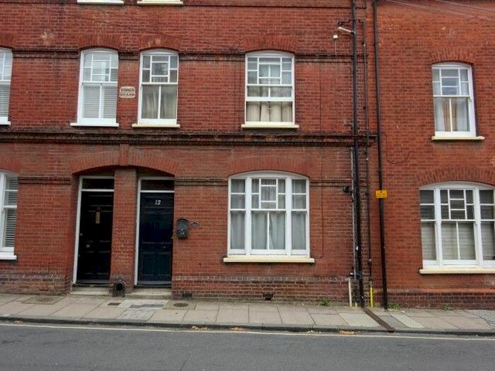 Studio To Rent In Crow Lane, Rochester, ME1