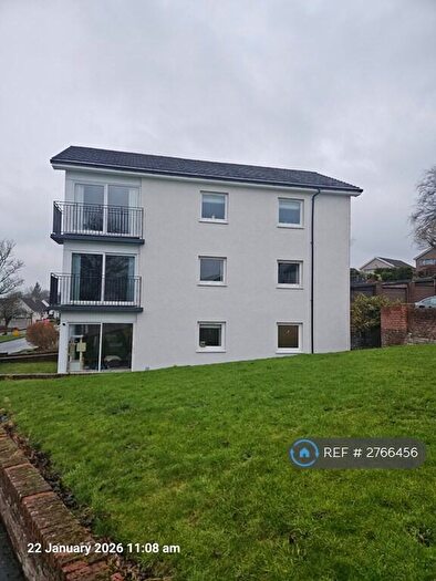 3 Bedroom Flat To Rent In The Green, Bathgate, EH48