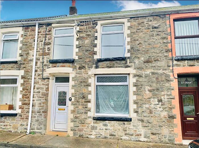3 Bedroom House To Rent In Station Road, Nantymoel, Bridgend, CF32