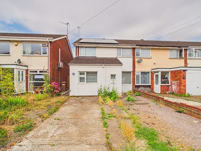 3 Bedroom End Terrace House To Rent In Chelmer Garth, Peterborough, PE4