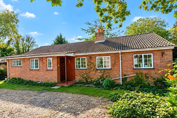 Detached Bungalow For Sale In Back Lane, Holywell, PE27