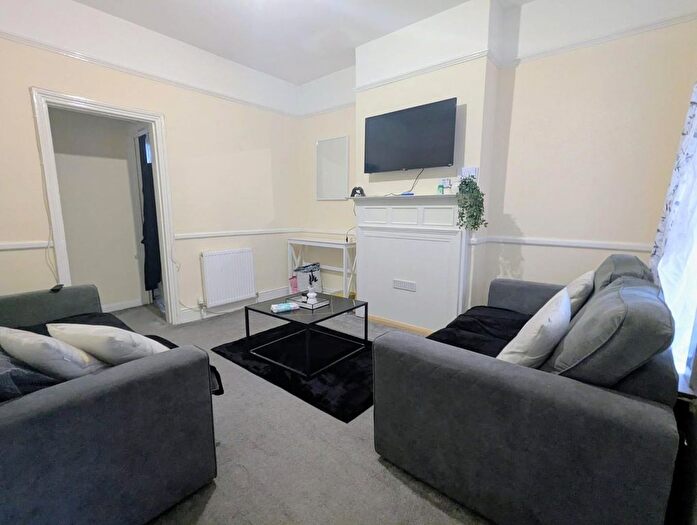 2 Bedroom Flat To Rent In Alma Road, Sheerness, ME12