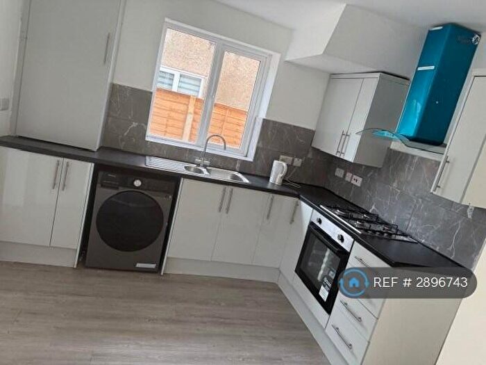 5 Bedroom Semi-Detached House To Rent In Devonshire Road, Manchester, M46