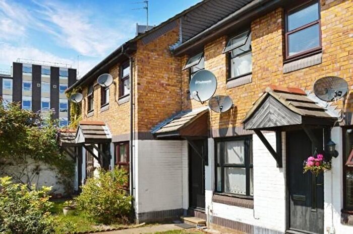 2 Bedroom Terraced House For Sale In Longbridge Way, London, SE13