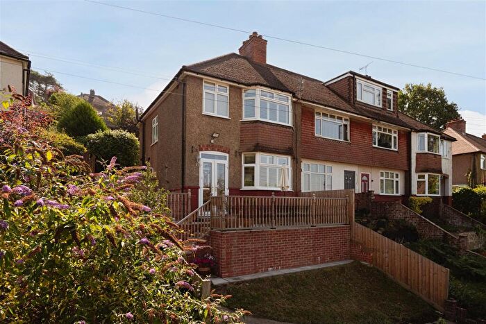 2 Bedroom End Of Terrace House For Sale In Sylvan Way, Redhill, RH1