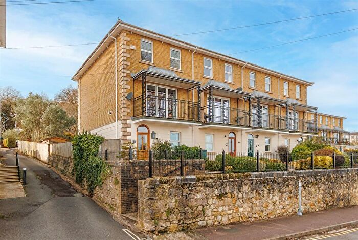 4 Bedroom Property For Sale In Cowes, Isle Of Wight, PO31